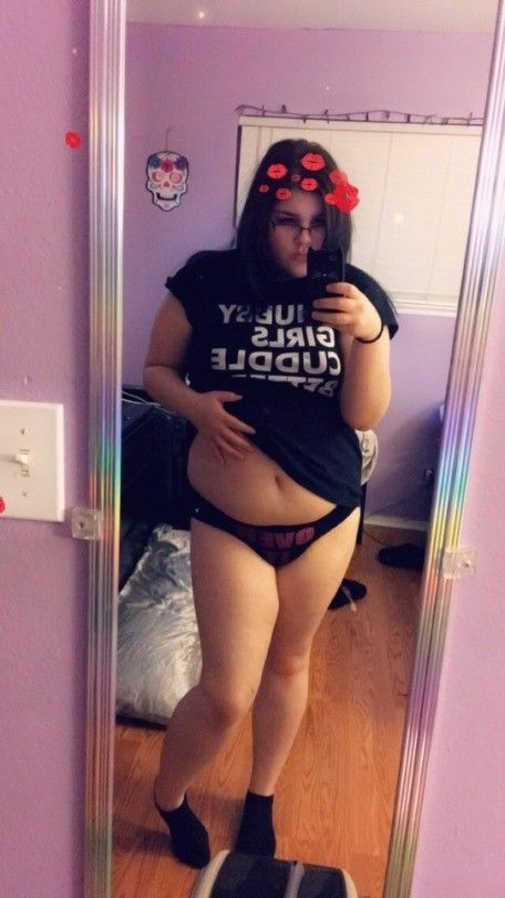 Just a regular amateur chubby gal