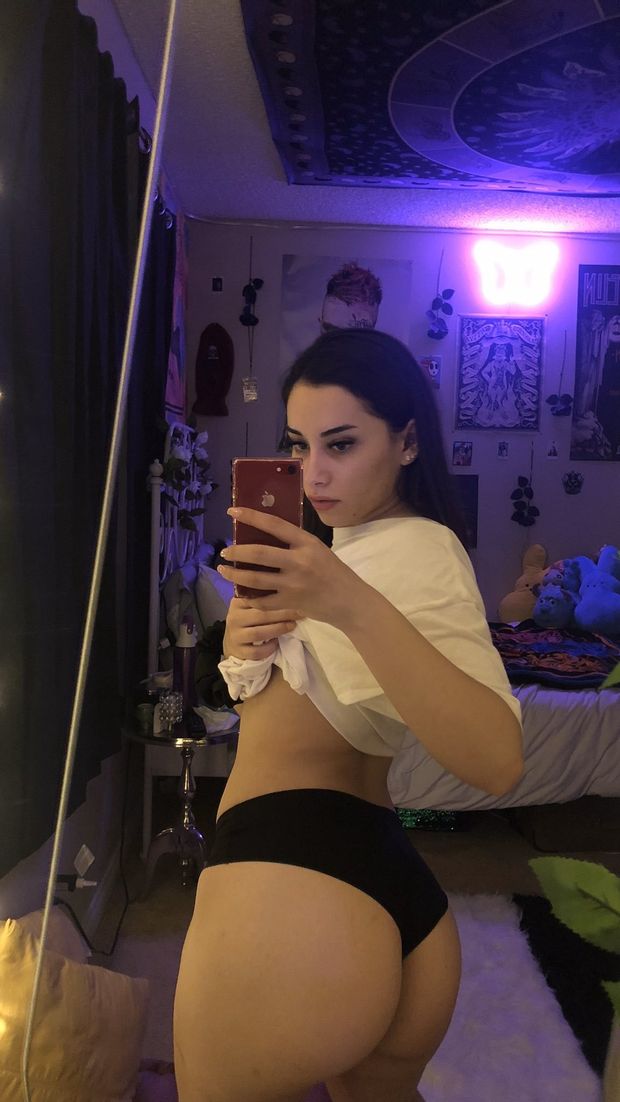 Pornstar Aria Lee Mirror Selfie