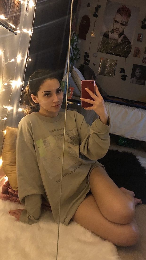 Aria Lee Pornstar Mirror Selfie