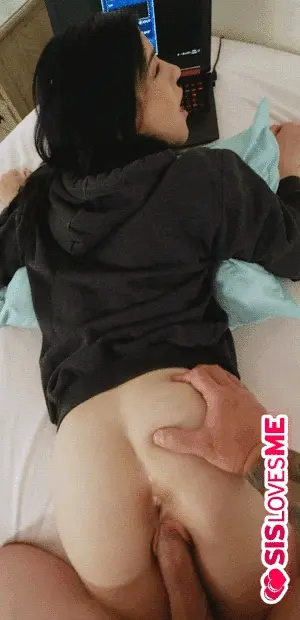 Rosalyn Sphinx CFNM POV Jockey