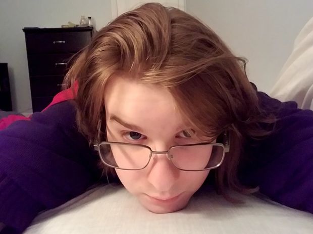 Cute teen virgin selfie