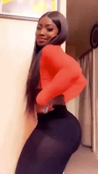 ebony twerk