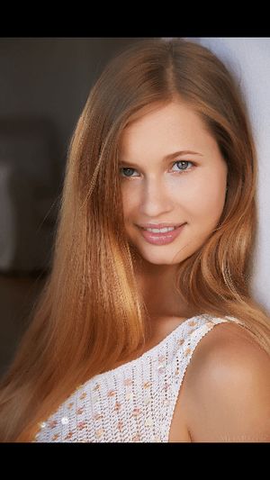 presenting Stella Cardo