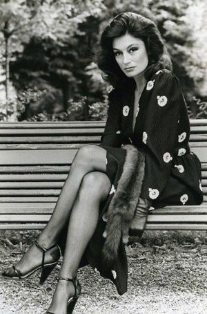 Anouk Aimee femme fatale