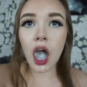 Teen loves swallowing cum