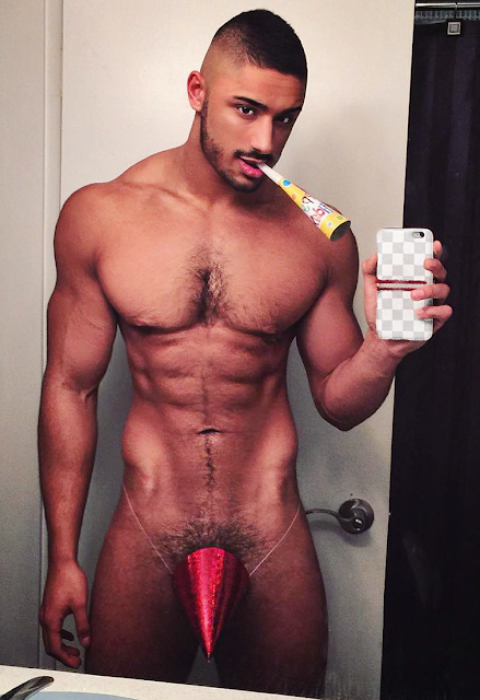 Sam Gee