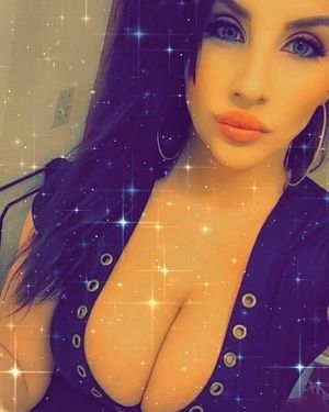 Big Titted MILF Goddess back at it