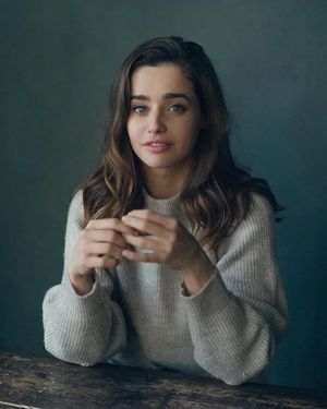 Holly Earl