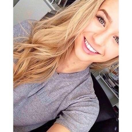 Blonde selfie