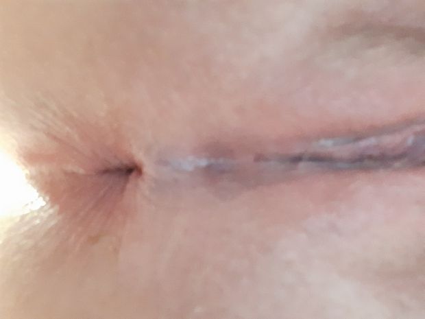 Unplugged and cum dropped from my pussy
