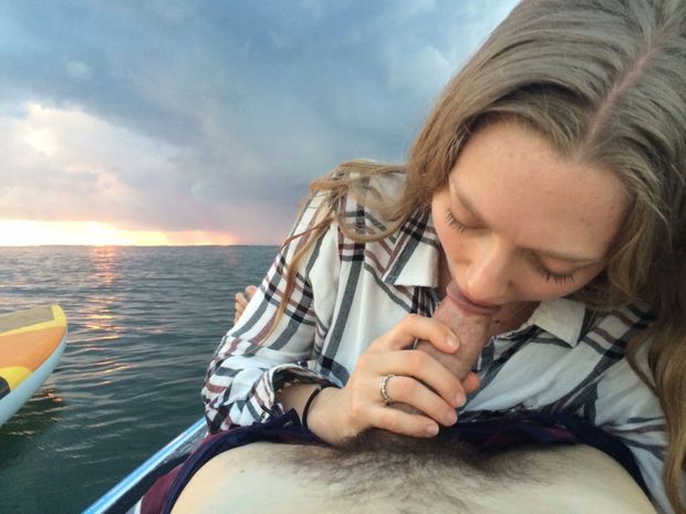 Amanda Sefrieyd sucking cock