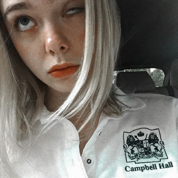 Elle Fanning orgasm face
