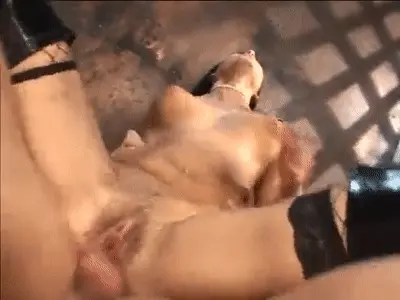 That's when mom is the most beautiful. Pussy wide open and a big cock in her ass