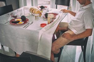 brunch with a little surprise under the table....