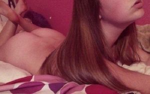 Slovak woman posing her ass on the bed