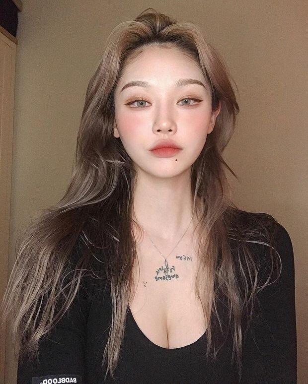 Would love to skull-fuck her silly