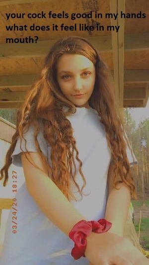 It really does look like I'm holding dick