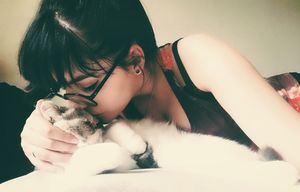 She swallow, trust me (Alison Bosc)