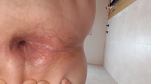 primero chupar,luego penetrar y por último llenar