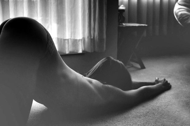 This is how you get ready for your Master and surrender. Now spread your ass cheeks for me, Mmm.