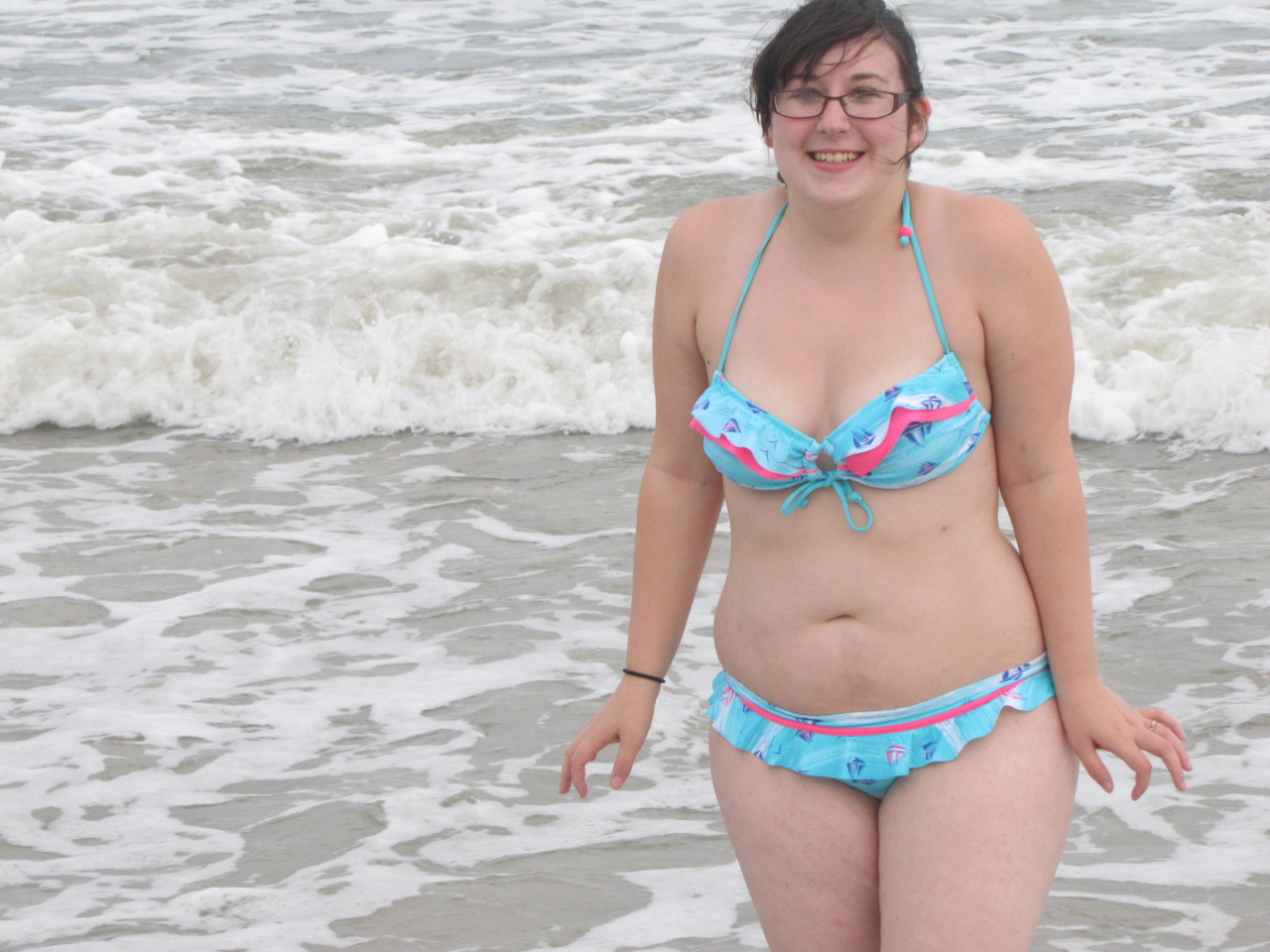 Chubby beach nerd