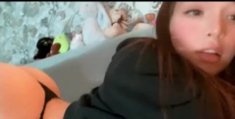 Ellie Leen - Amazing ass