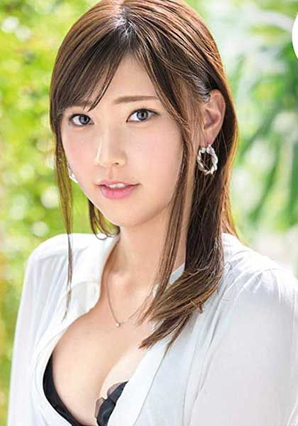 Natsuki Takeuchi - 竹内夏希 ( C Cup)