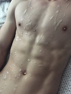 Washboard think abs, huge load...