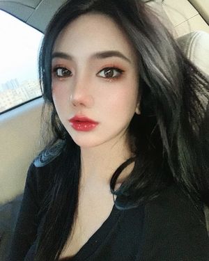 Face that I would love to skull-fuck