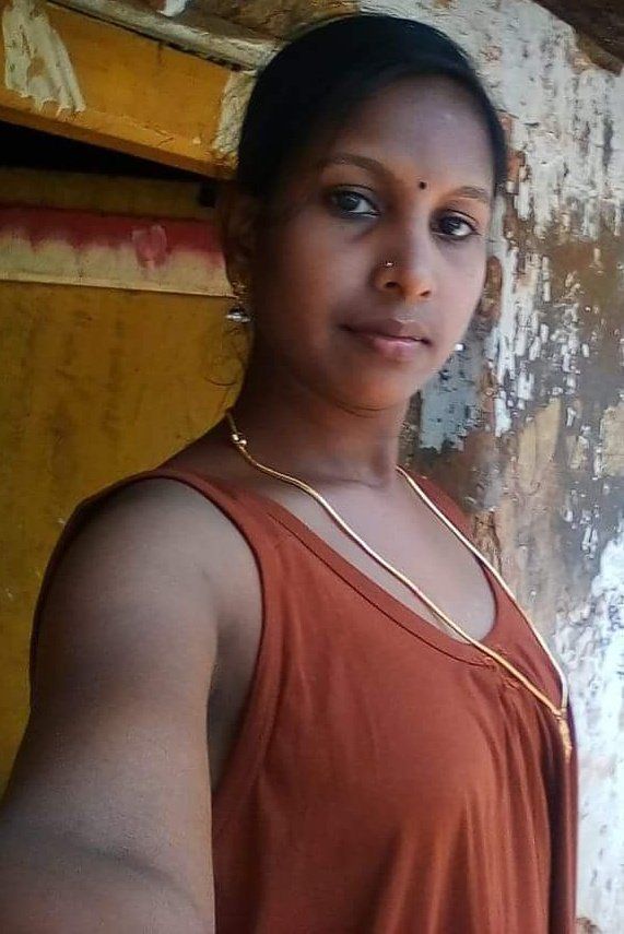 Rare Indian village Housewives Self shot pics