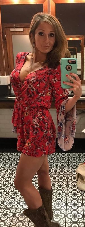 Hot MILF is Ready for a Night of Fucking