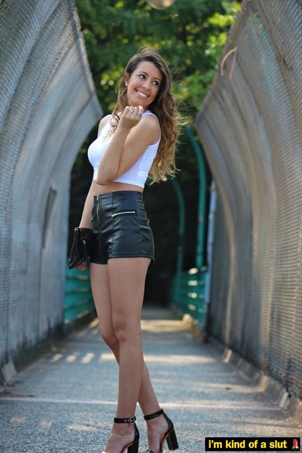 Beautiful slutwife with great legs said she was going out to meet a friend