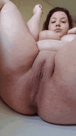 BBW Teen Touching Her Horny Cunt