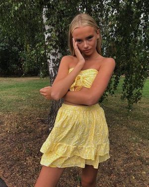 Emma Ellingsen - very gorgeous - all perfect