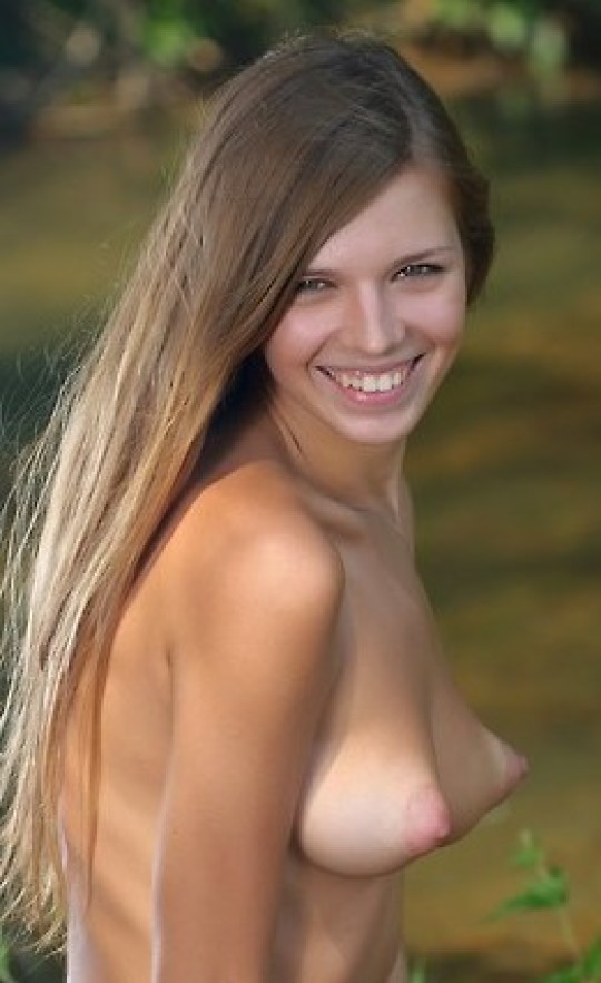 Smiling Maiden