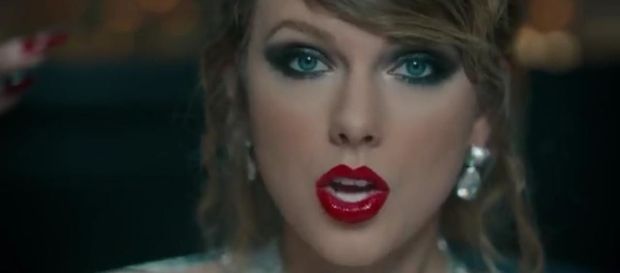 Beautiful red lipstick 5