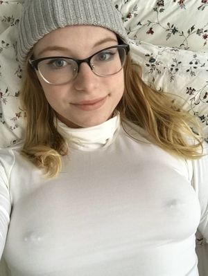 ☆ HollyK!ddo aka ipraytowaffles