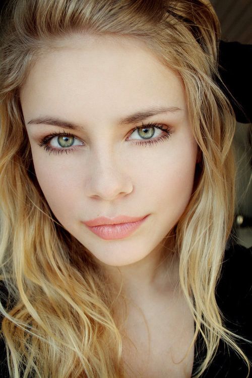 Angelic babe with a beautiful face