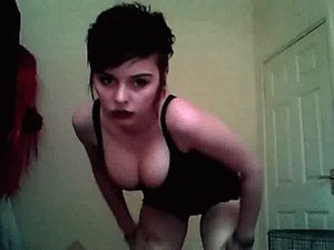 my style when i was a goth teen