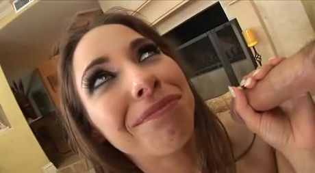 ☆ Lindsey Meadows gets a mouthful of hot sticky sperm