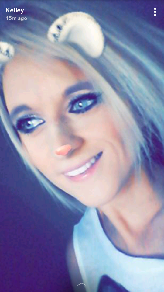 camgirl Kelley Luke cute filter on Cams of Chaturbate