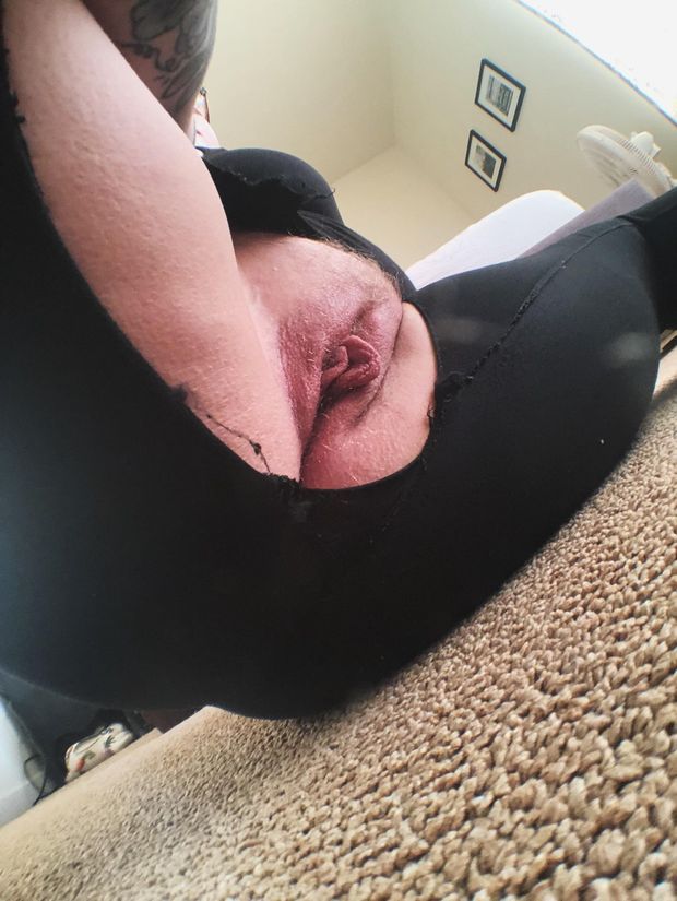Ripped legins