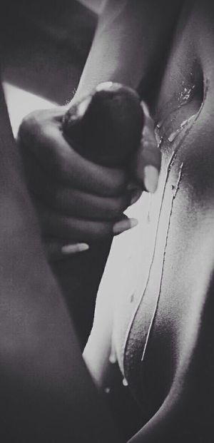 Cum in her belly button