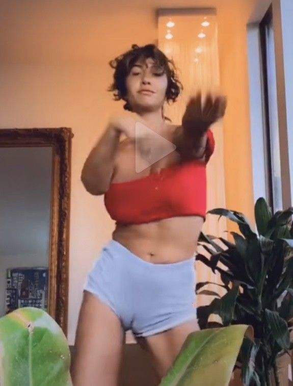 Jackie Cruz dancing cameltoe flash