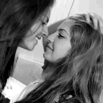 Lesbian Kiss 9