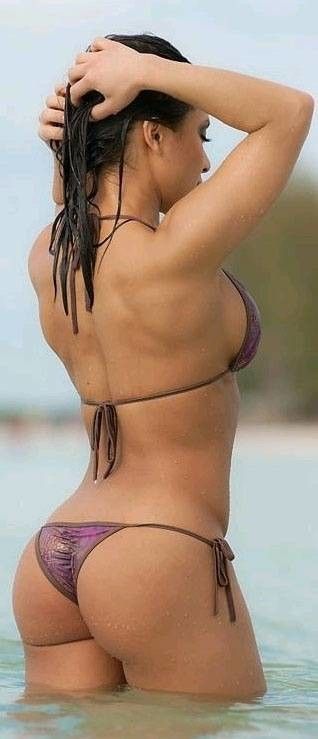Ripped back on this big booty bikini babe