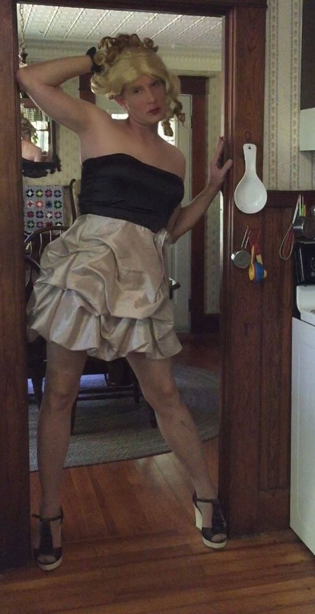 Just posting a pic of my sissy hubby ????
