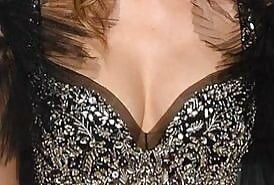 Kate Beckinsale- 34C Breasts