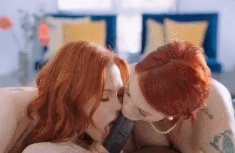 redhead sisters