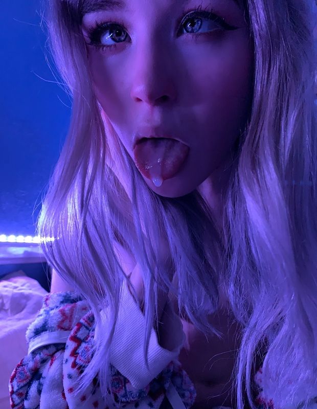 Ahegao Cum